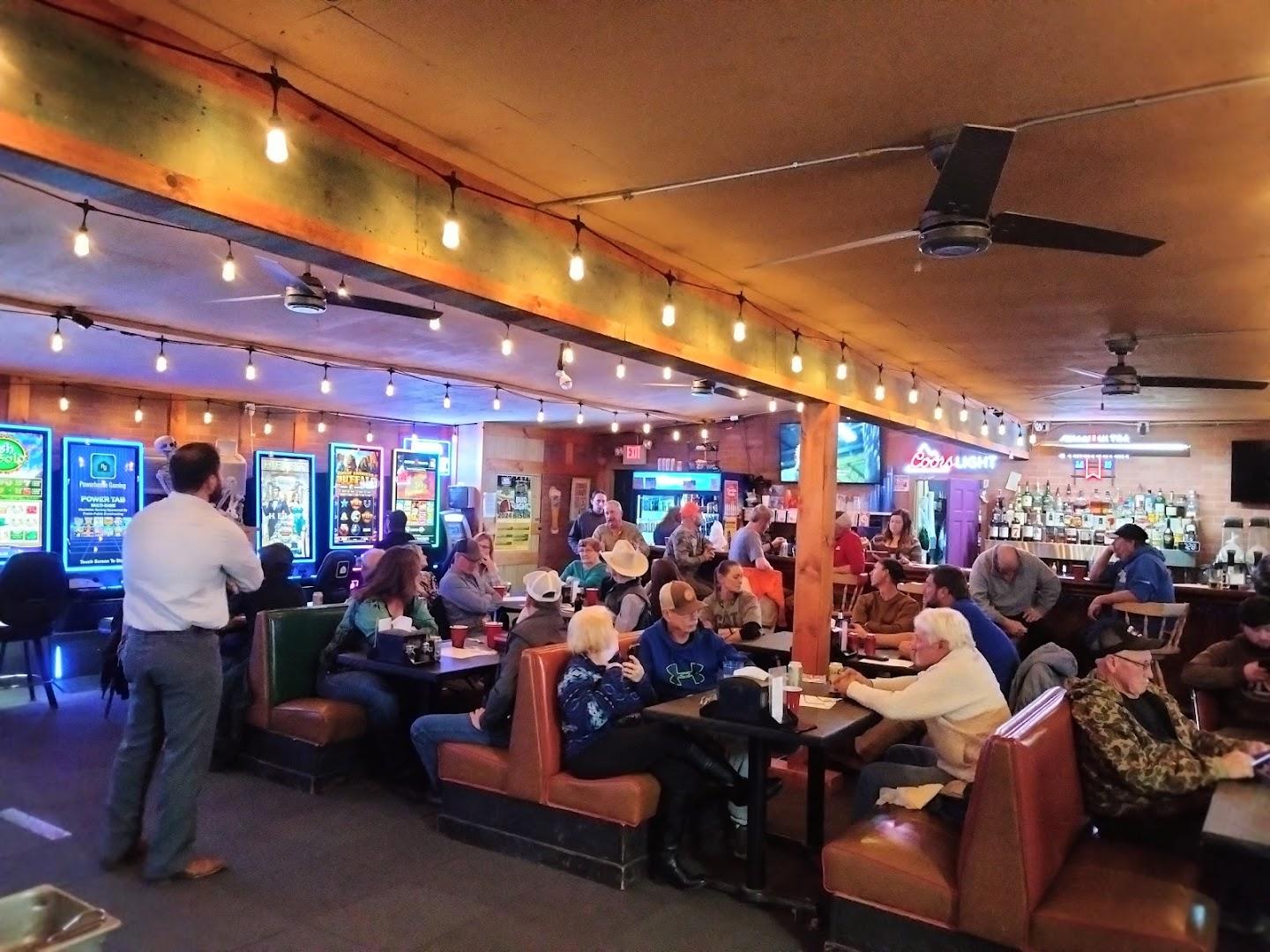 McClusky Bar & Grill